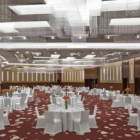 Millennium Hail Hotel Exterior foto The Grand Ballroom
